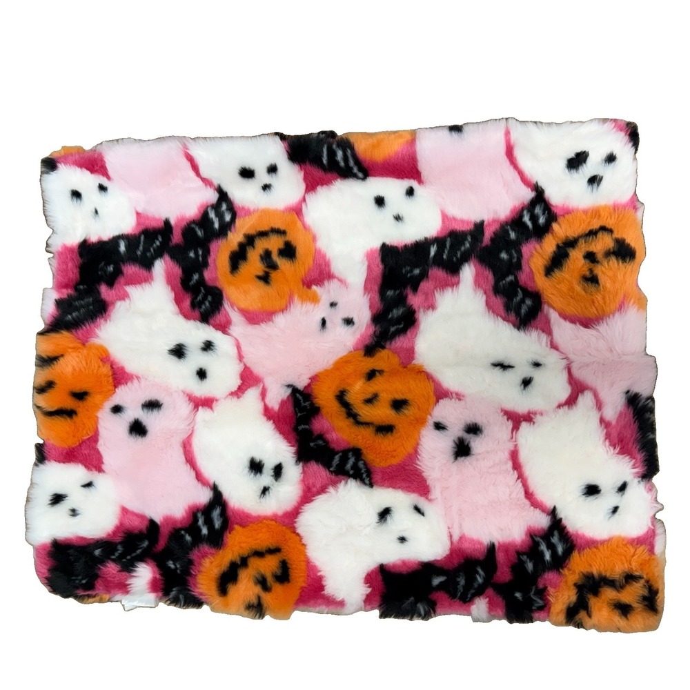NWOT Halloween Bat Ghost Faux Fur Throw Blanket 3D Texture By Cupcakes Cashmere